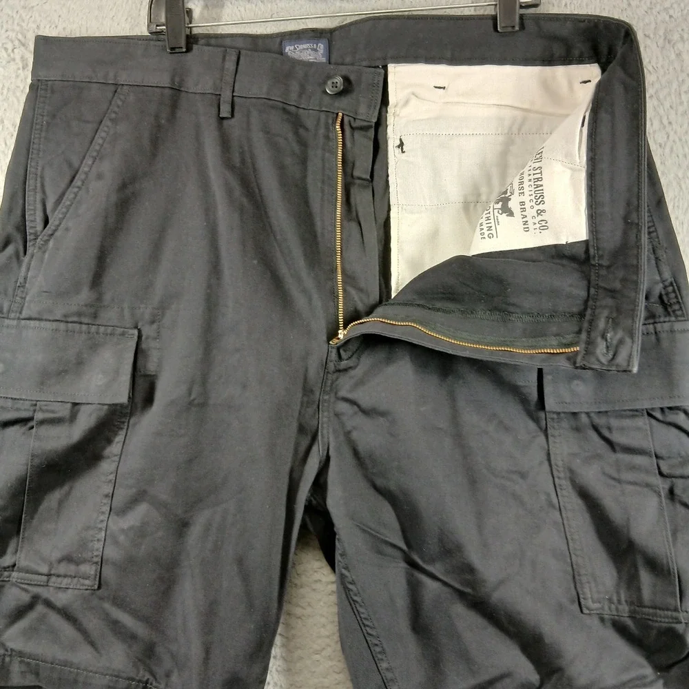 Levi's Big & Tall Cotton Cargo Shorts Black Size 42 100% Cotton EUC‎